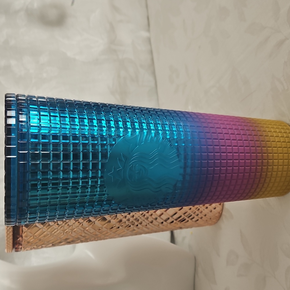 SUMMER SALE 🎉🎉🎉NEW Starbucks Blue Teal Purple Yellow Ombre Studded Tumbler